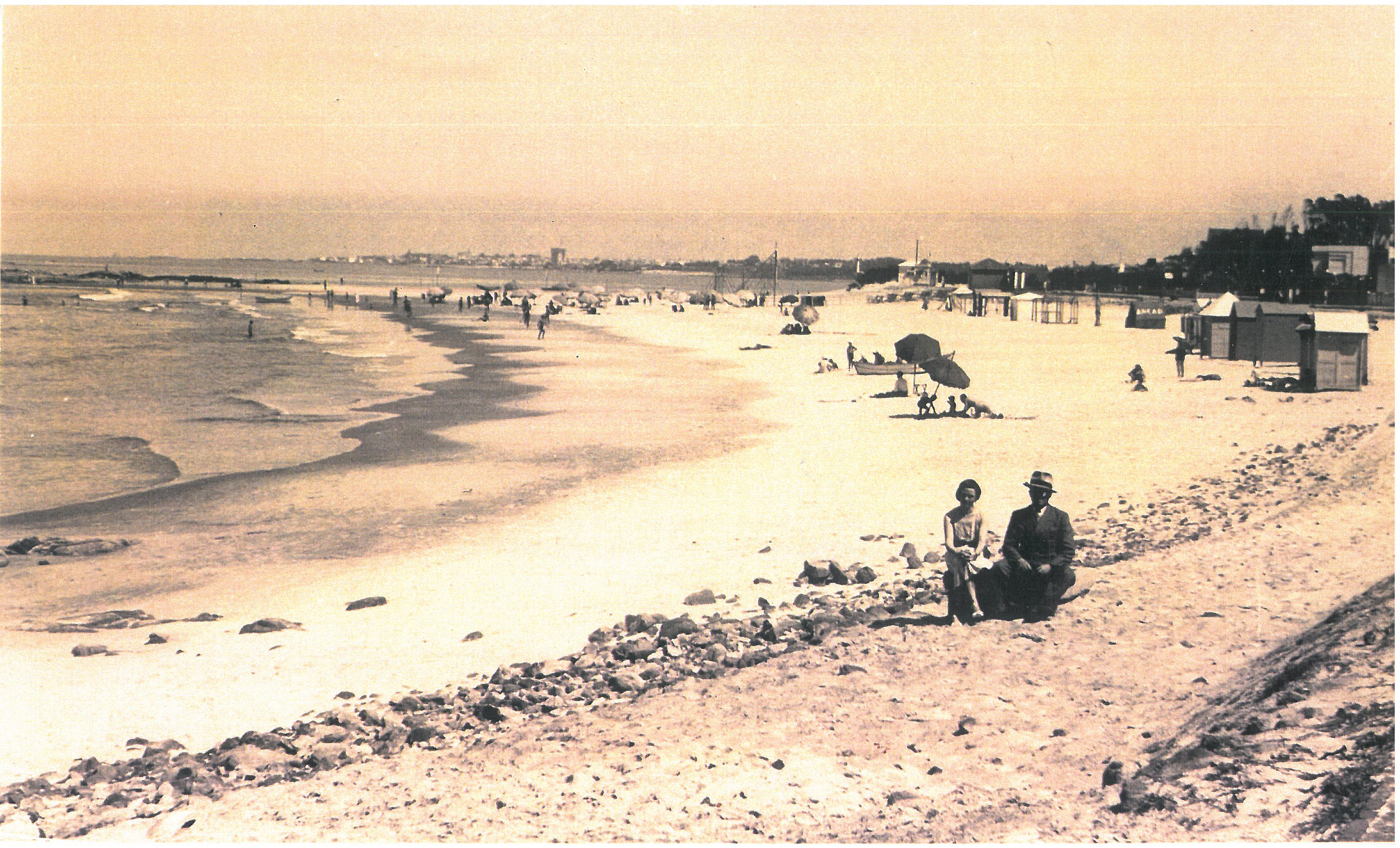 Veraneantes en la Playa Brava de Malvín